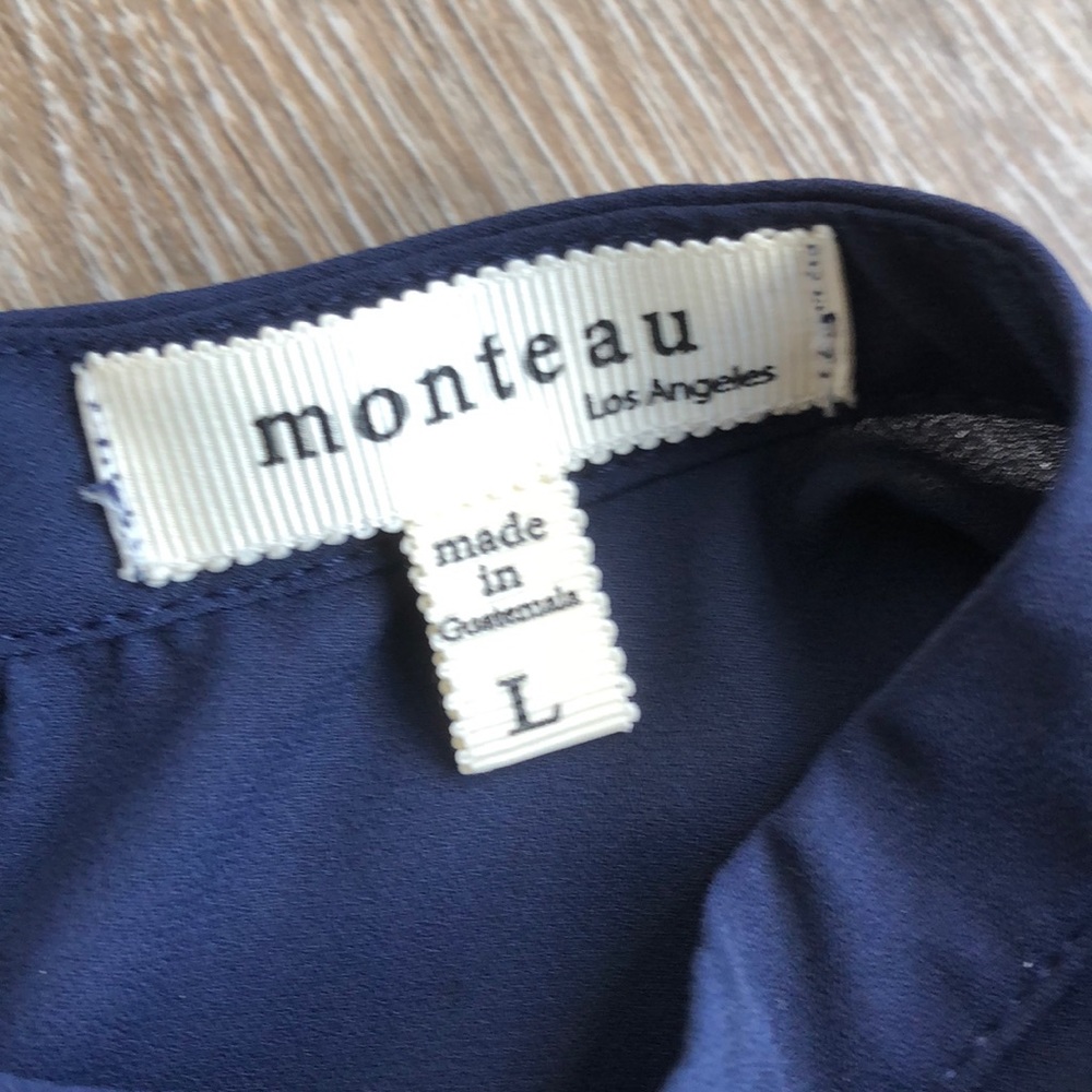 Monteau Blouse - Picture 2 of 4